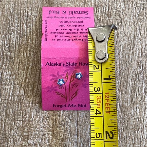 Semaki & Bird Swarovski Crystal Flower Earrings - Picture 5 of 6